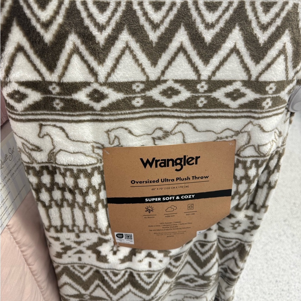 Wrangler Brown and Cream Plush Blanket